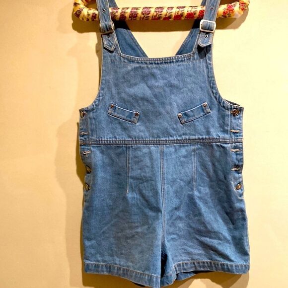 Denim Bib Overall Shorts Size 7/8 - Picture 1 of 6